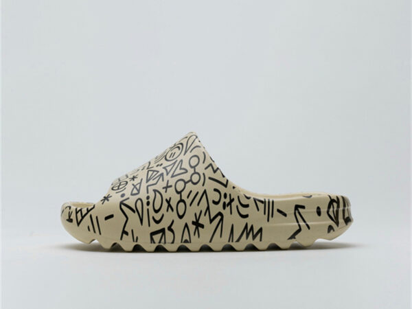 Yeezy Slide Graffiti Fw6345-1 - Image 2