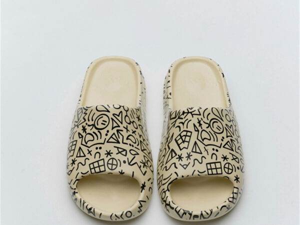 Yeezy Slide Graffiti Fw6345-1 - Image 5