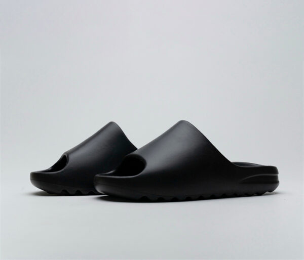 Yeezy Slide Black Fb6348 - Image 4