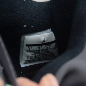 Jordan 4 Retro Green Glow 308497-033 - Image 6