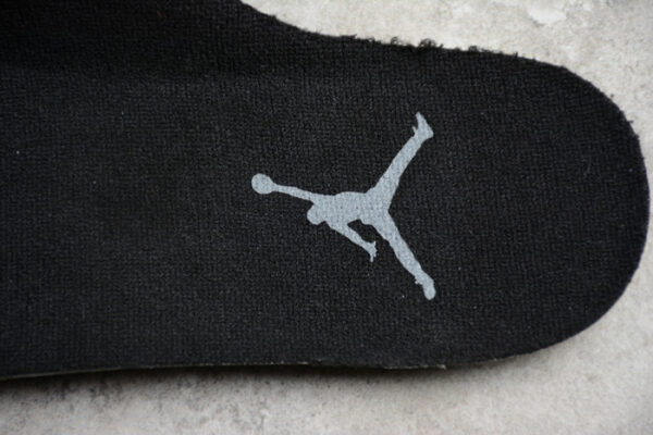 Air Jordan 11 Cap And Gown Black 378037-005 - Image 11