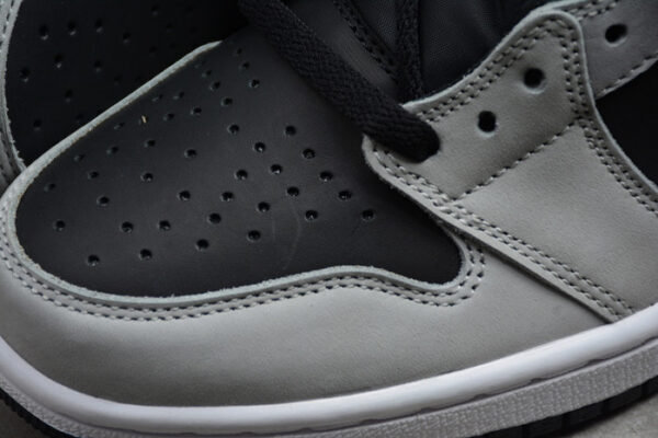 Air Jordan 1 Retro High Og Shadow 2.0 555088-035 - Image 9