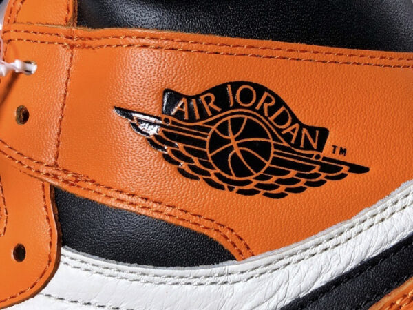 Air Jordan 1 Retro Reverse Shattered Backboard 555088-113 - Image 2