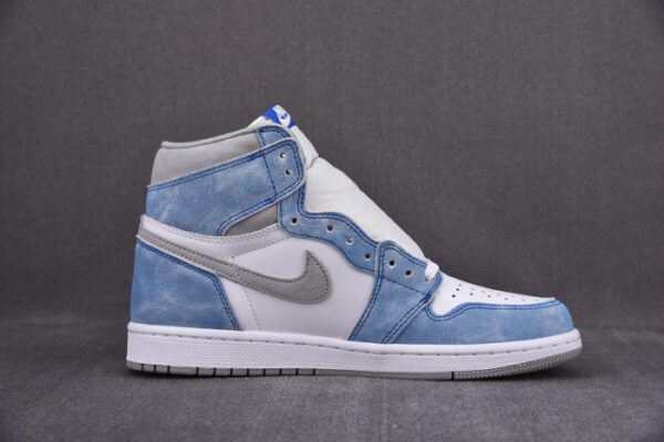 Air Jordan 1 High Og Hyper Royal 555088-402 - Image 12