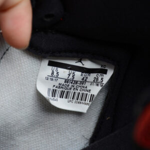 Air Jordan 1 Retro  Homage To Home Red 861428-061 - Image 4