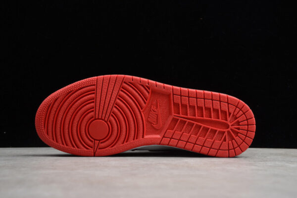 Air Jordan 1 Retro  Homage To Home  Red 861428-061 - Image 15