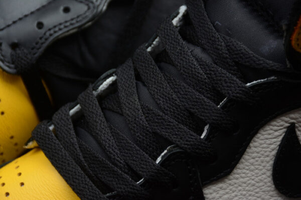 Air Jordan 1 Yellow Toe Ar1020-700 - Image 12