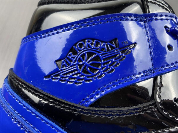 Air Jordan 1 High OG Leather Patent Royal - Image 4