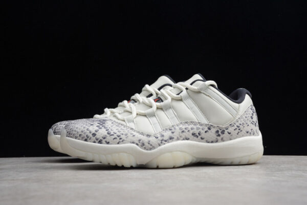 Air Jordan 11 Low Snakeskin Light Bone Cd6846-002 - Image 14