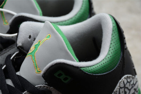 Air Jordan 3 Pine Green Ct8532-030 - Image 12