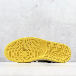 Air Jordan 1 Mid Se Fearless Maison Chateau Cu2803-200 - Image 3