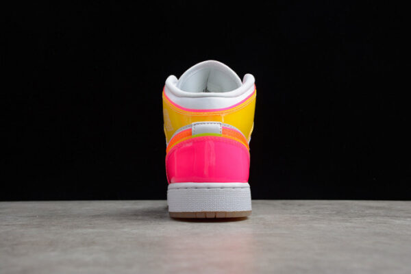 Air Jordan 1 Mid Se Gs Edge Glow Cv4611-100 - Image 2