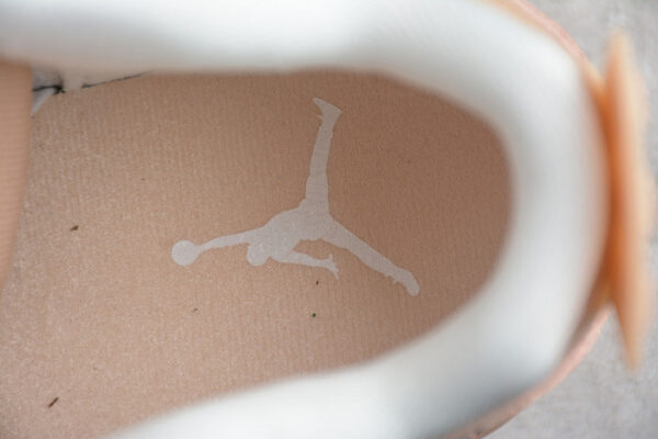 Air Jordan 4 Wmns Shimmer Dj0675-200 - Image 3