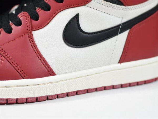 Jordan 1 Retro High Og Chicago Lost And Found Dz5485-612 - Image 7