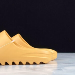 Adidas Yeezy Slide Desert Sand Fw6344 - Image 2