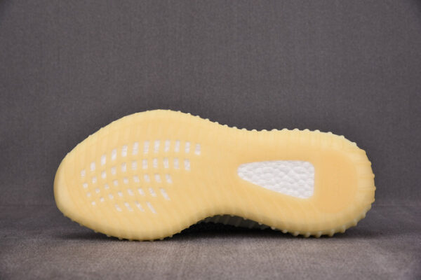 Ad Yeezy 350 Boost V2 Fz5000 - Image 3