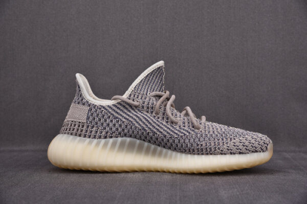 Ad Yeezy 350 Boost V2 Gy7658 - Image 4