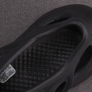 Adidas Yeezy Foam Runner Onyx Hp8739 - Image 11