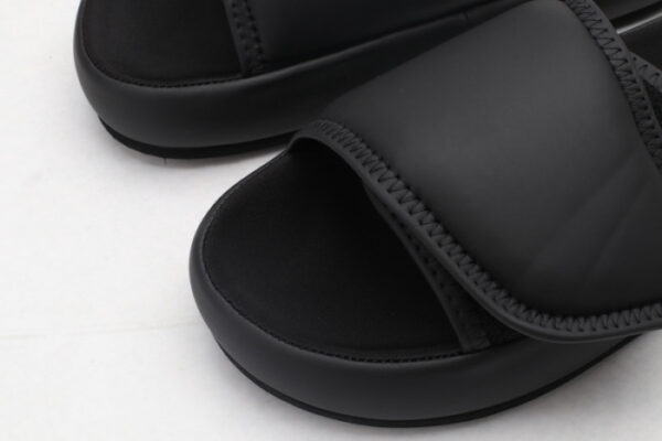 Yeezy Sandal1 - Image 4