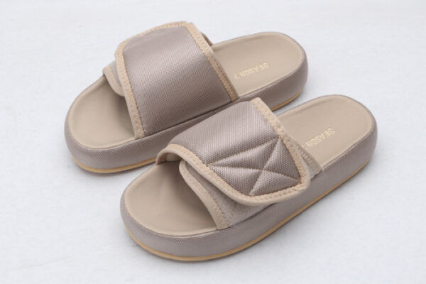 Yeezy Sandal6