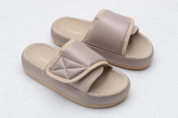 Yeezy Sandal6 - Image 7