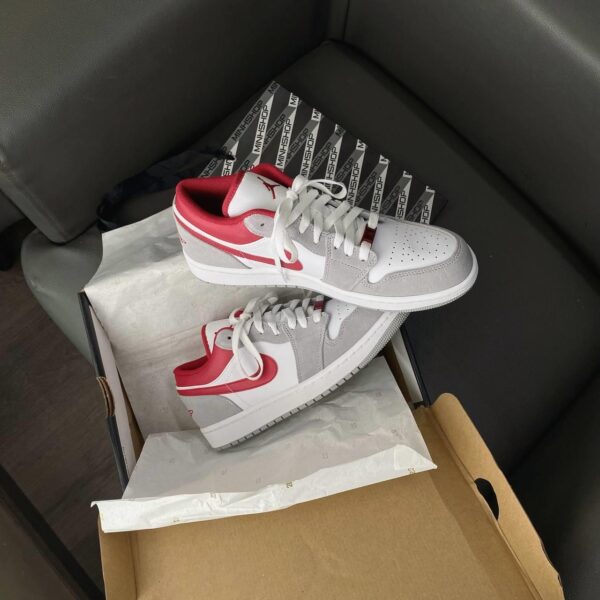 Nike Air Jordan 1 Low SE ?Light Smoke Grey Gym Red? DC6991-016 - Image 3