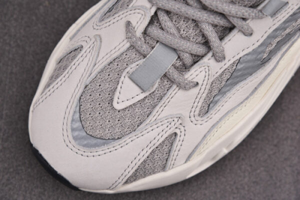 Adidas Yeezy Boost 700 V2 Static Ef2829 - Image 3