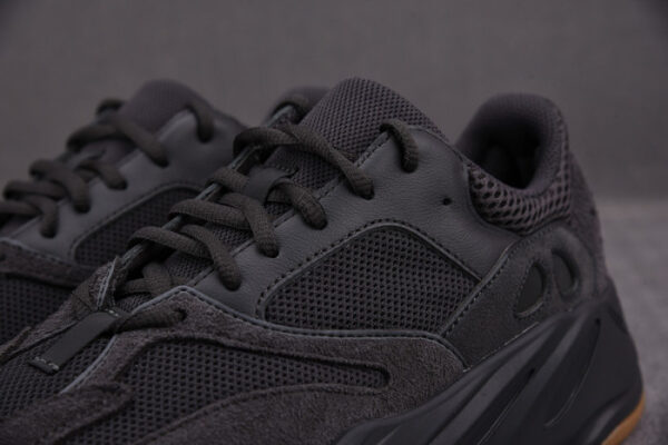 Adidas Yeezy Boost 700 Utility Black Fv5304 - Image 4