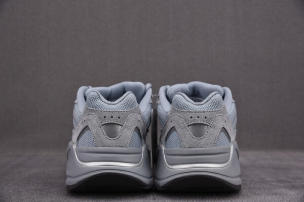 Adidas Yeezy Boost 700 V2 Hospital Blue Fv8424 - Image 7