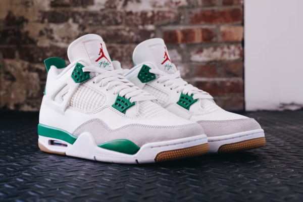 Nike Sb X Air Jordan 4 "Pine Green" Dr5415-103 - Image 3