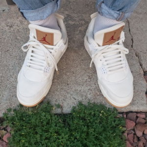 Levi’s x Air Jordan 4 Retro ‘White Denim’ - Image 3
